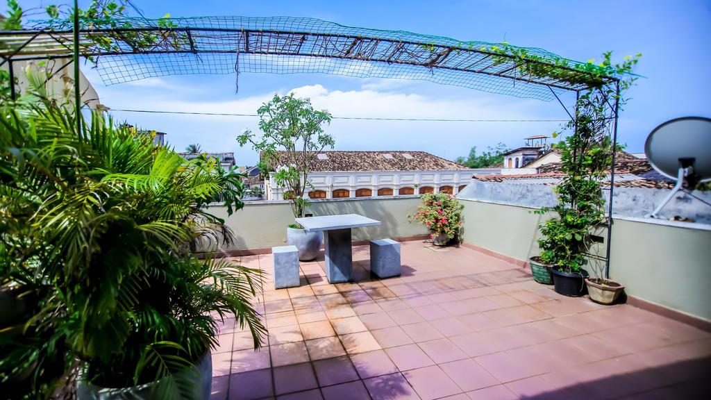 Frangipani Motel Galle Exterior foto
